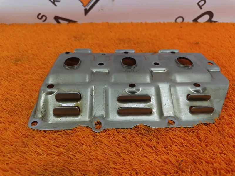 Маслоотражатель