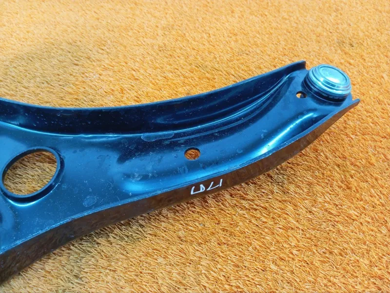 Рычаг подвески