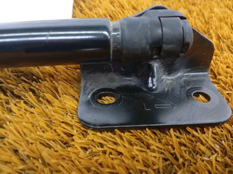 Амортизатор багажника