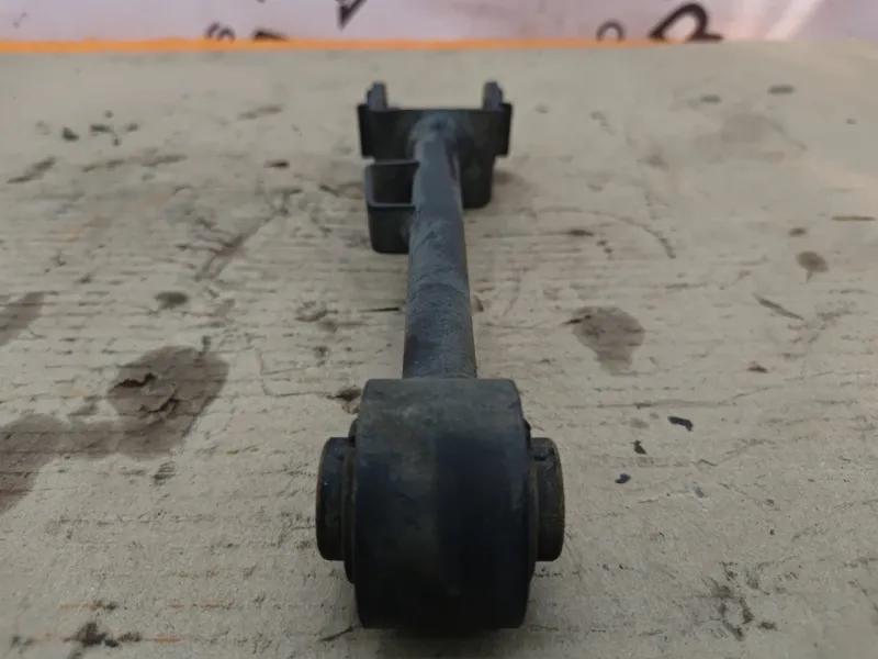 Рычаг подвески