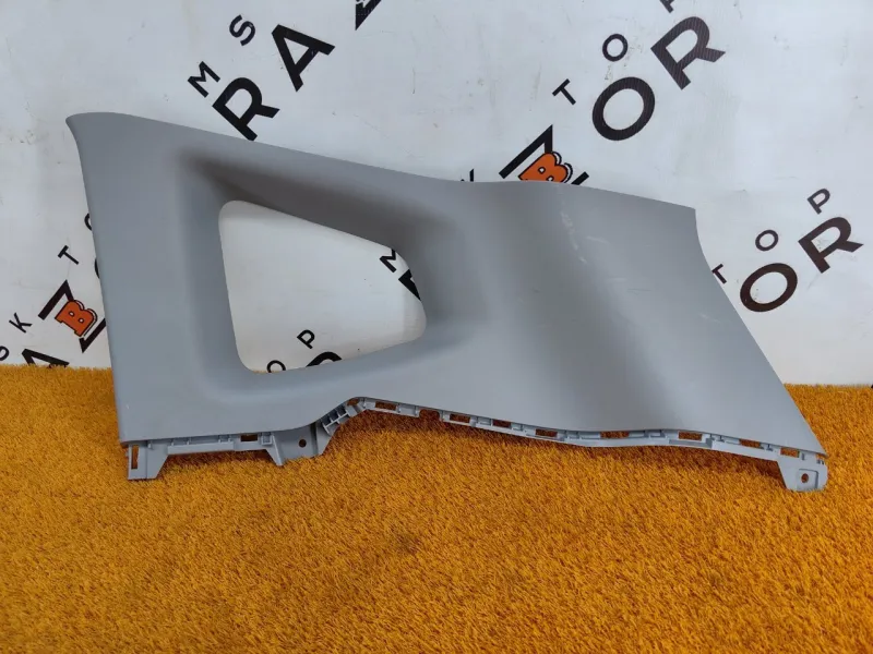 Накладка на стойку кузова