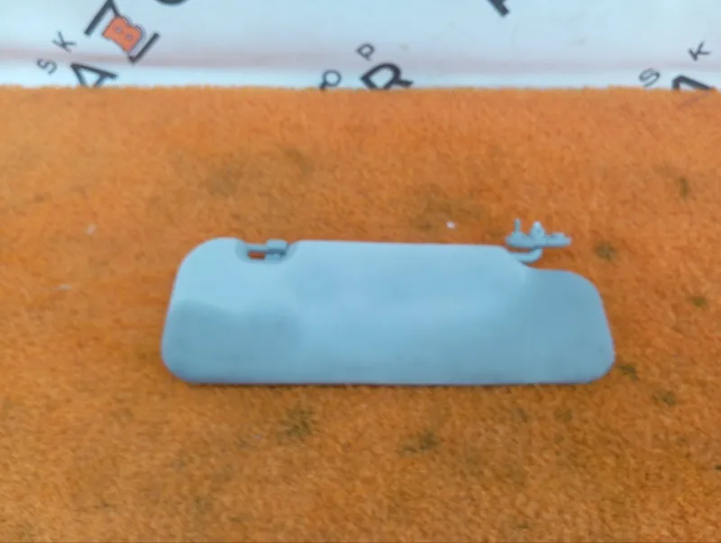 Козырек солнцезащитный