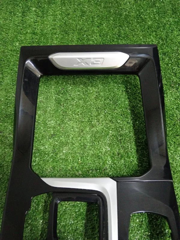 Накладка центральной консоли