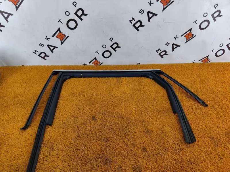 Уплотнитель стекла двери