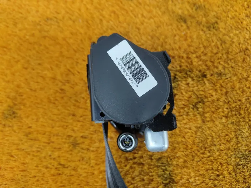 Ремень безопасности