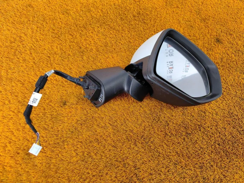 Зеркало боковое