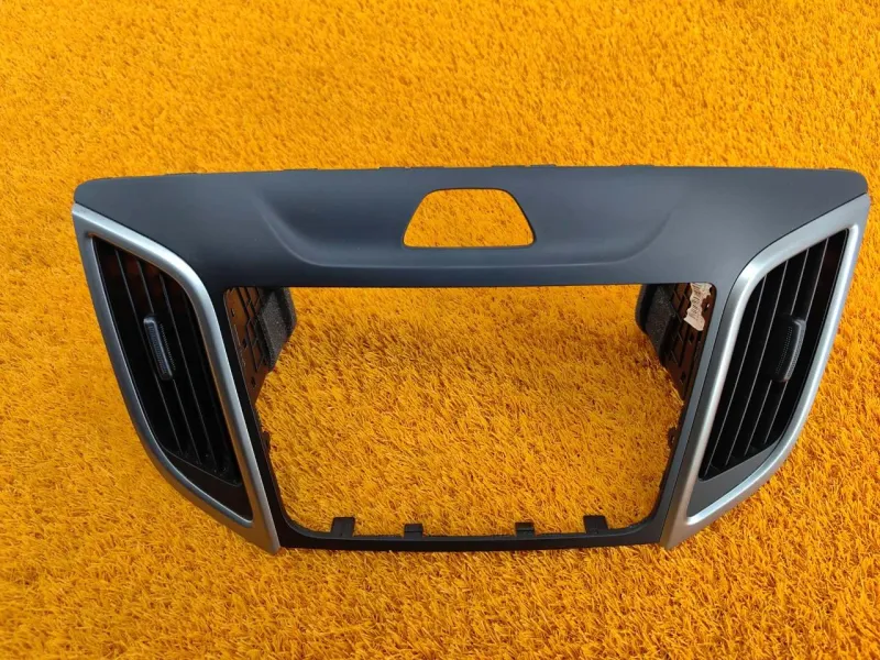 Декоративная накладка торпедо