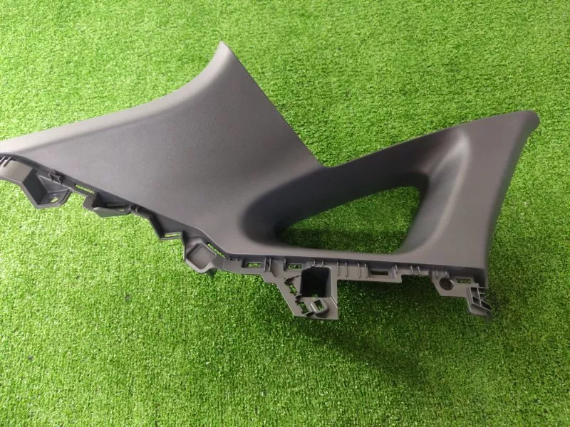 Накладка на стойку кузова