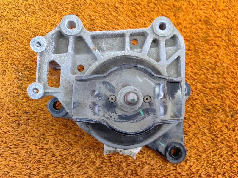 Опора двигателя