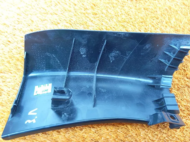 Накладка на стойку кузова