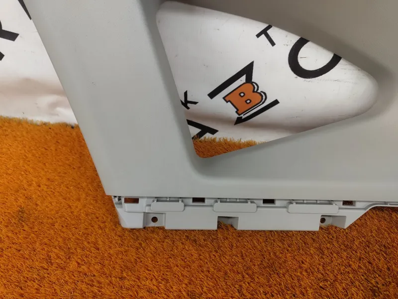 Накладка на стойку кузова