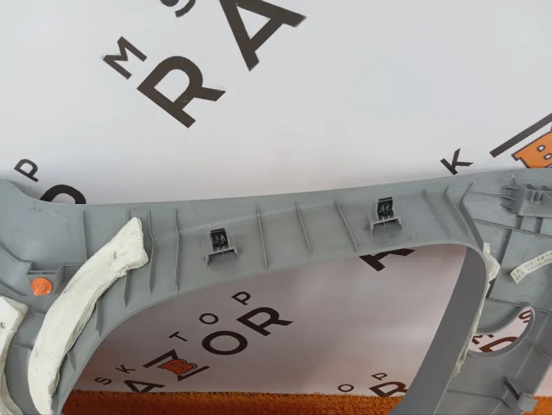 Обшивка багажника