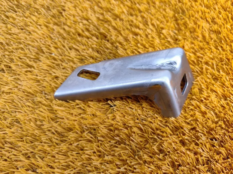 Крепление глушителя