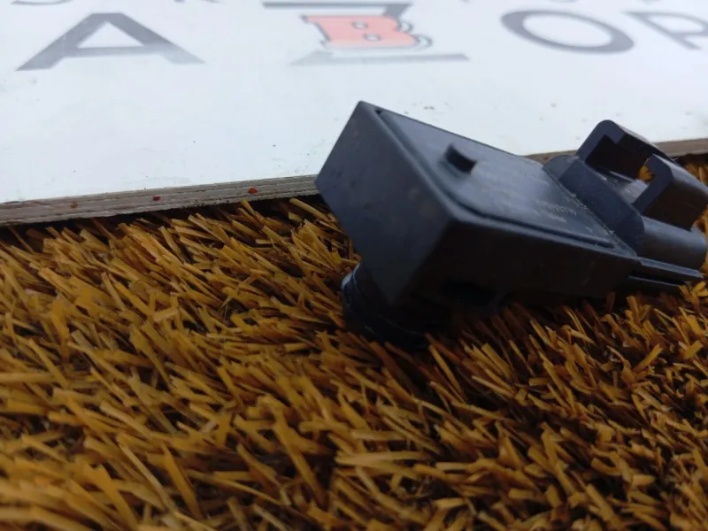 Датчик вакуумного усилителя