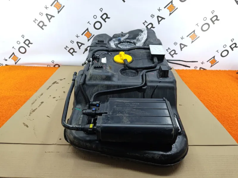 Бак топливный