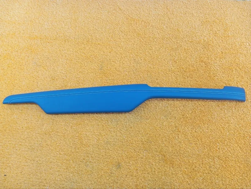 Накладка на торпедо