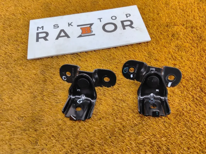 Крепление сиденья