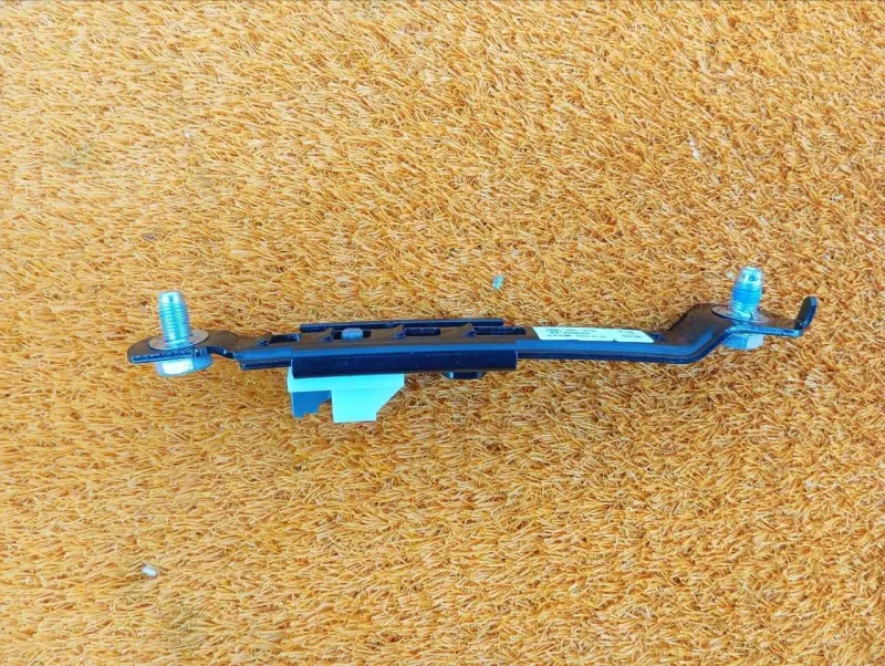 Механизм регулировки ремня безопасности