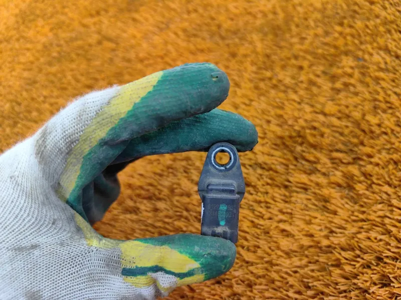 Датчик положения распредвала