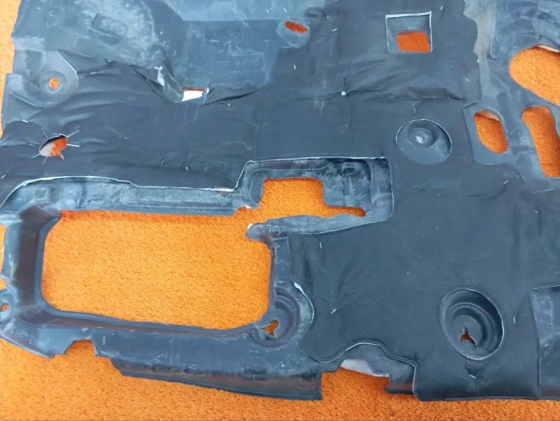 Шумоизоляция моторного отсека