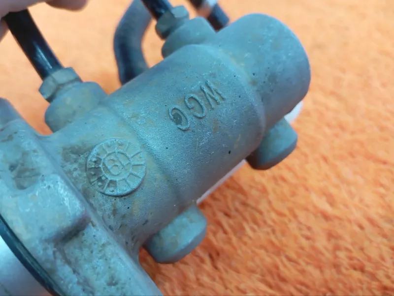 Главный тормозной цилиндр