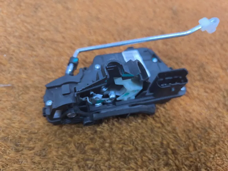 Замок двери