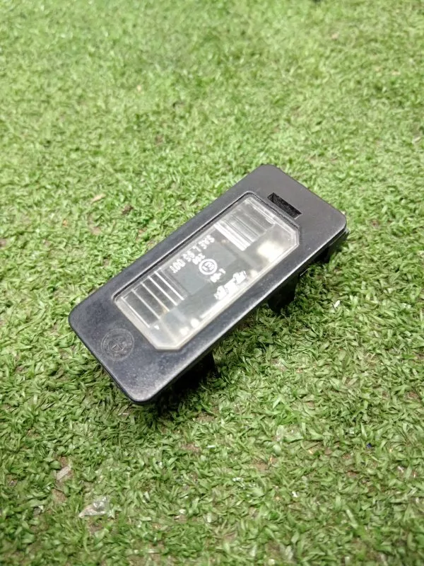 Плафон подсветки багажника BMW 5-Series 2004 7176934 E60