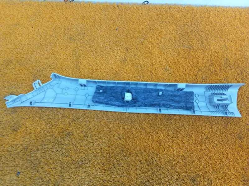 Накладка на стойку кузова