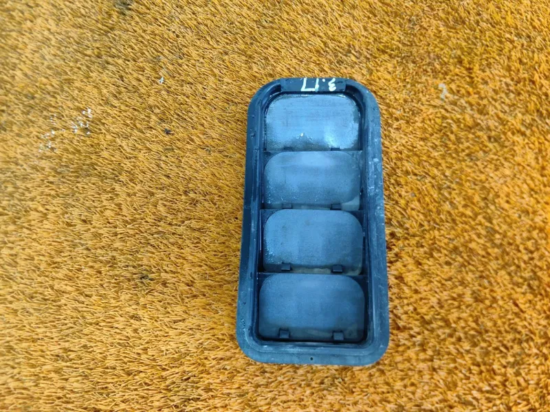 Решетка вентиляционная