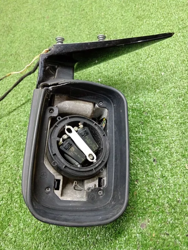 Зеркало боковое