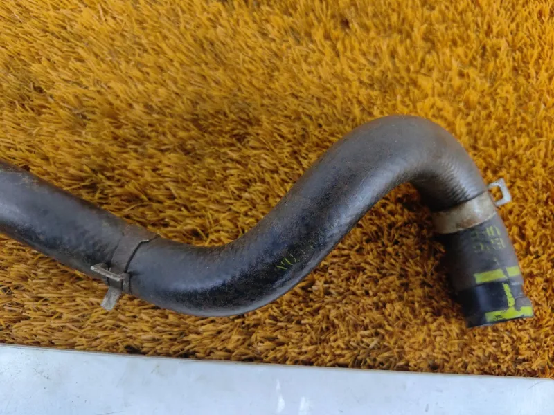 Патрубок радиатора