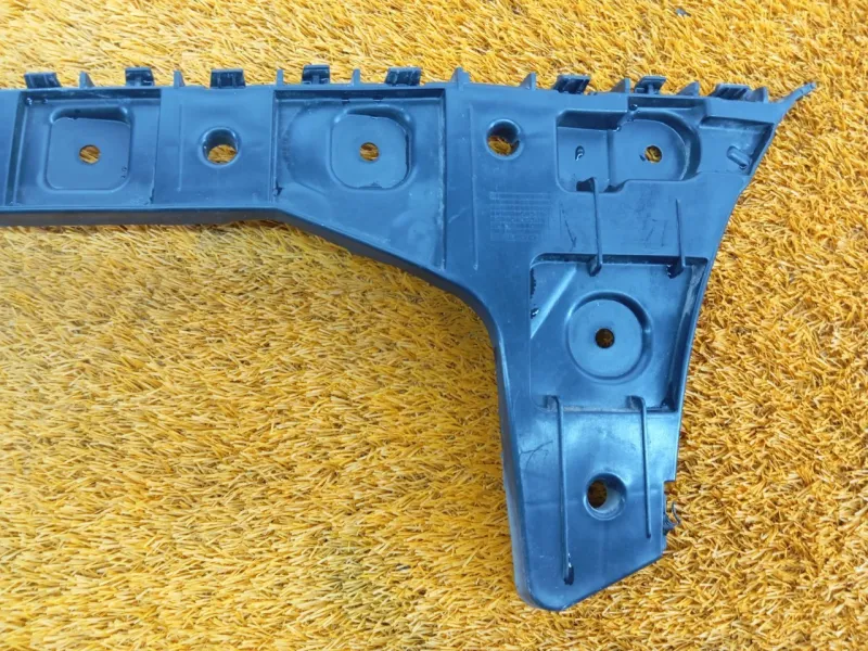 Крепление бампера