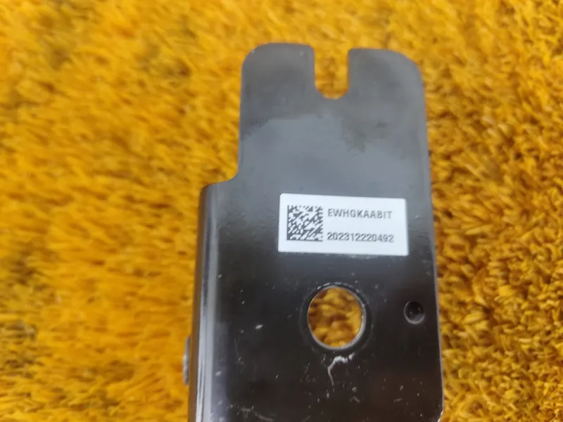 Ответная часть ремня безопасности