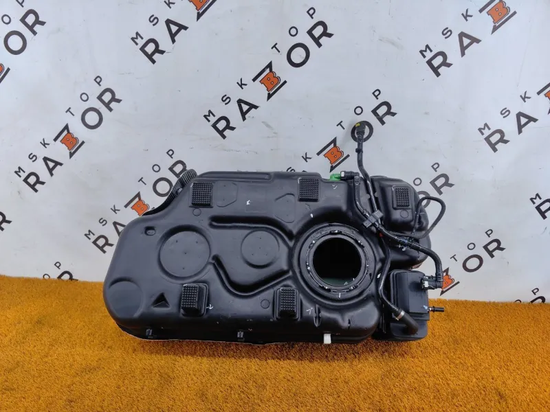 Бак топливный