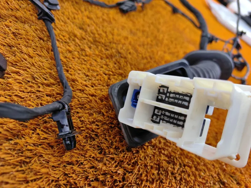 Проводка двери