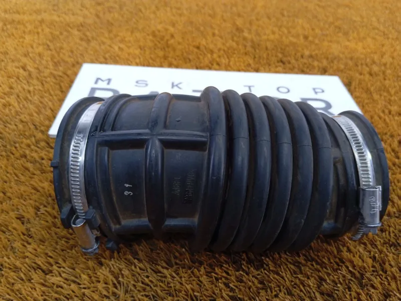 Патрубок воздушного фильтра