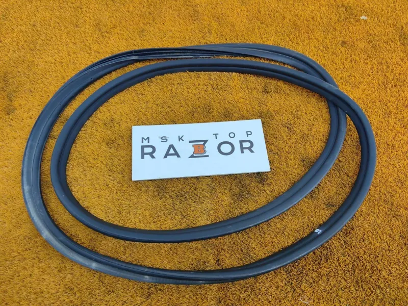 Уплотнитель багажника