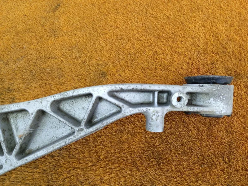 Кронштейн редуктора