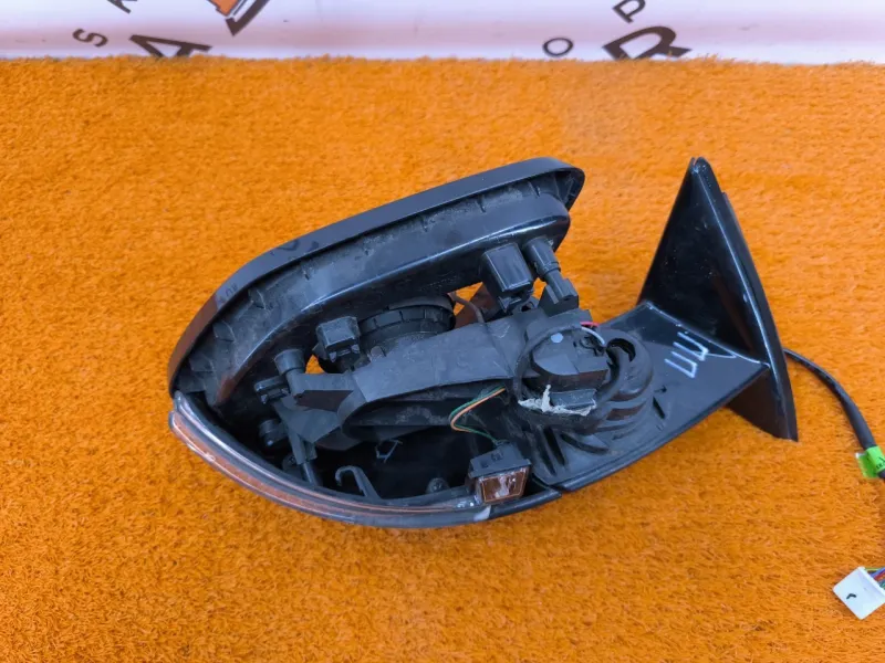 Зеркало боковое