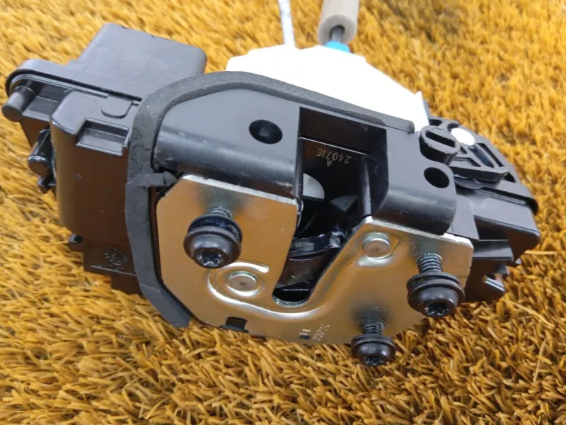 Замок двери