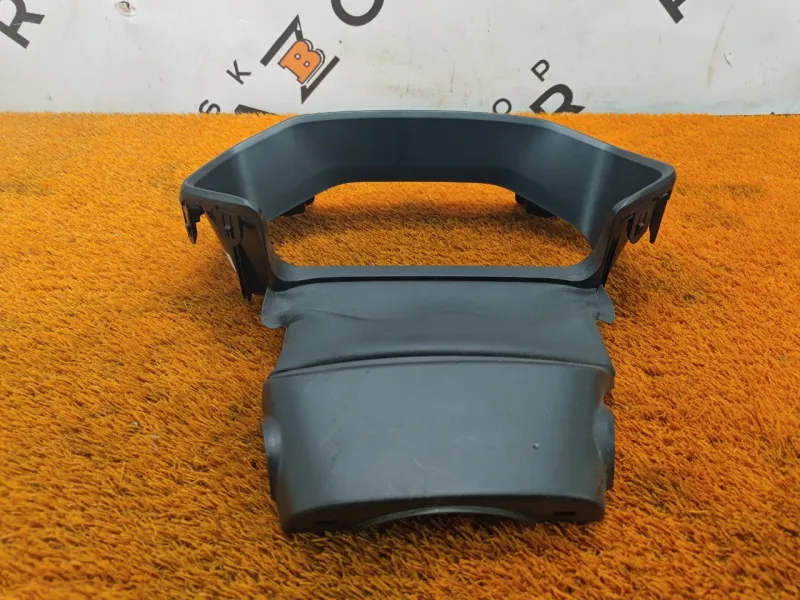 Кожух рулевой колонки