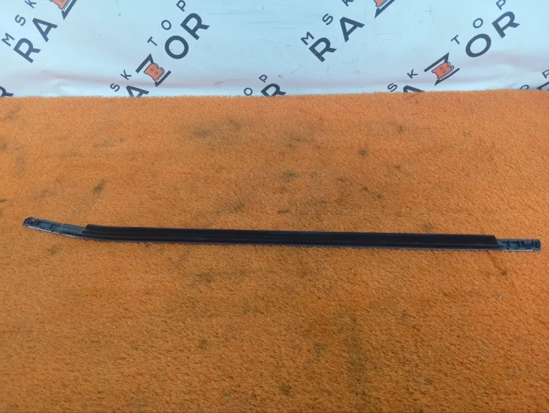 Молдинг стекла