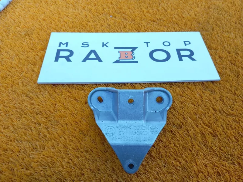 Кронштейн рулевой колонки