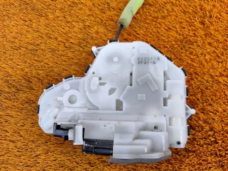 Замок двери