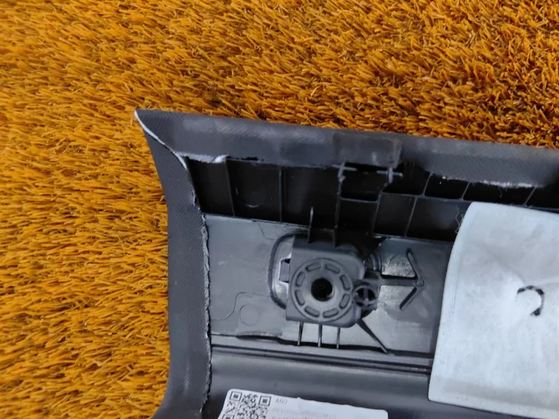 Накладка на стойку кузова