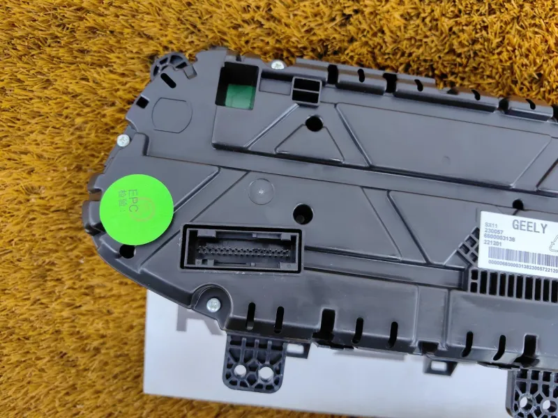 Панель приборов