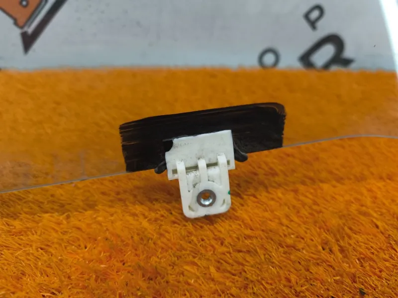 Стекло двери