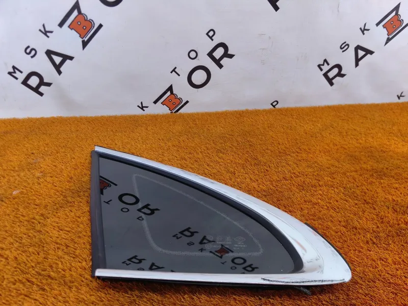 Форточка двери