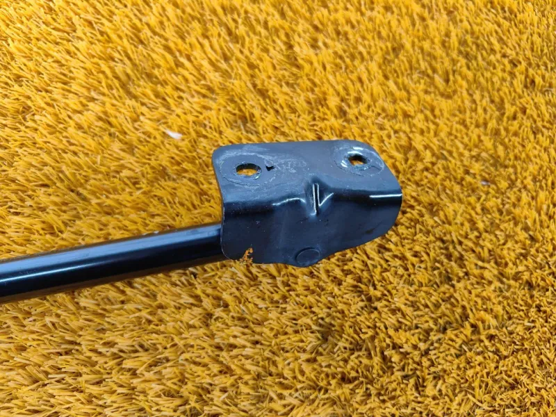 Амортизатор багажника