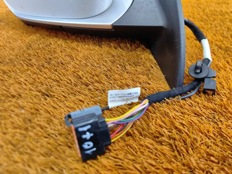 Зеркало боковое